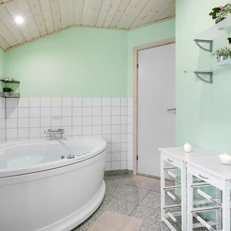 Holiday Home Baekholmen Ebeltoft I Holiday home